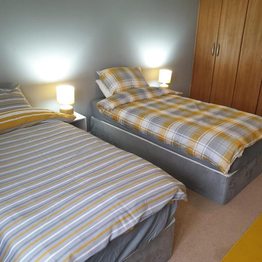 Queens Rooms, A Perfect Stay, Next To Shopping Parks And Central Manchester Exterior foto